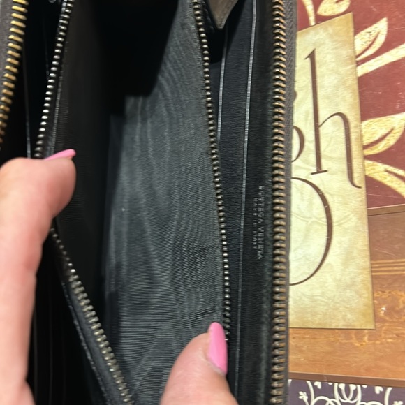 Bottega Veneta Intrecciato Nappa Leather Black Zip Wallet - Picture 9 of 13